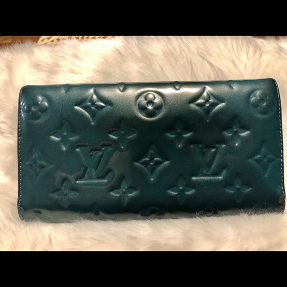 🌸150$ OFF PM🌸 Authentic Vernis Wallet - Picture 2 of 12